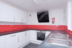 KITCHEN - click for photo gallery